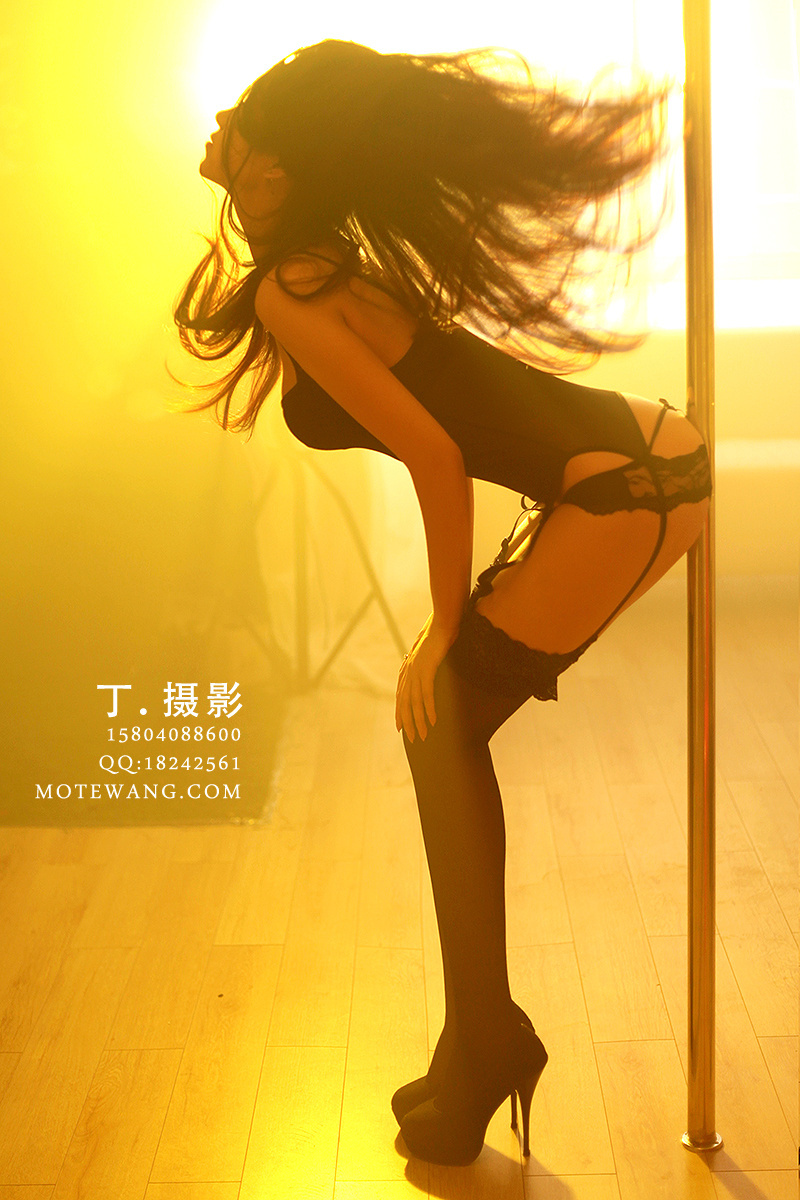 国产渣渣摄影师 丁摄影-黑色